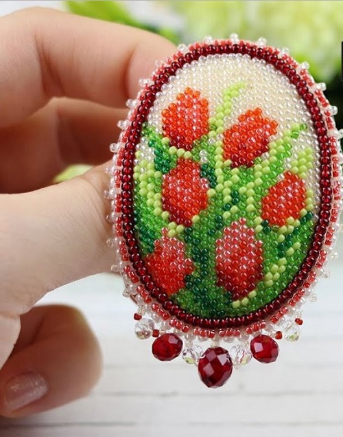 Floral Bead Embroidery Brooch Tutorial Using Aida Cloth / The Beading Gem